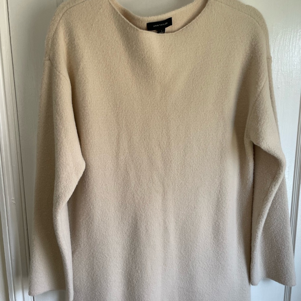 Ann Taylor Tunic Sweater Small